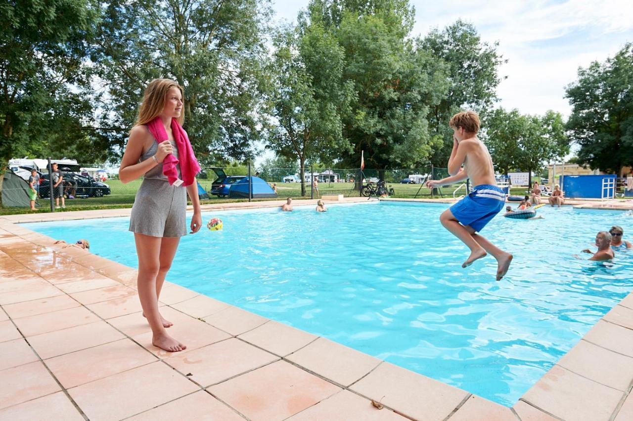 Camping Aux Rives Du Soleil Понт-де-Во Екстериор снимка