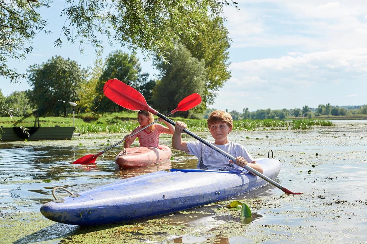 Camping Aux Rives Du Soleil Понт-де-Во Екстериор снимка