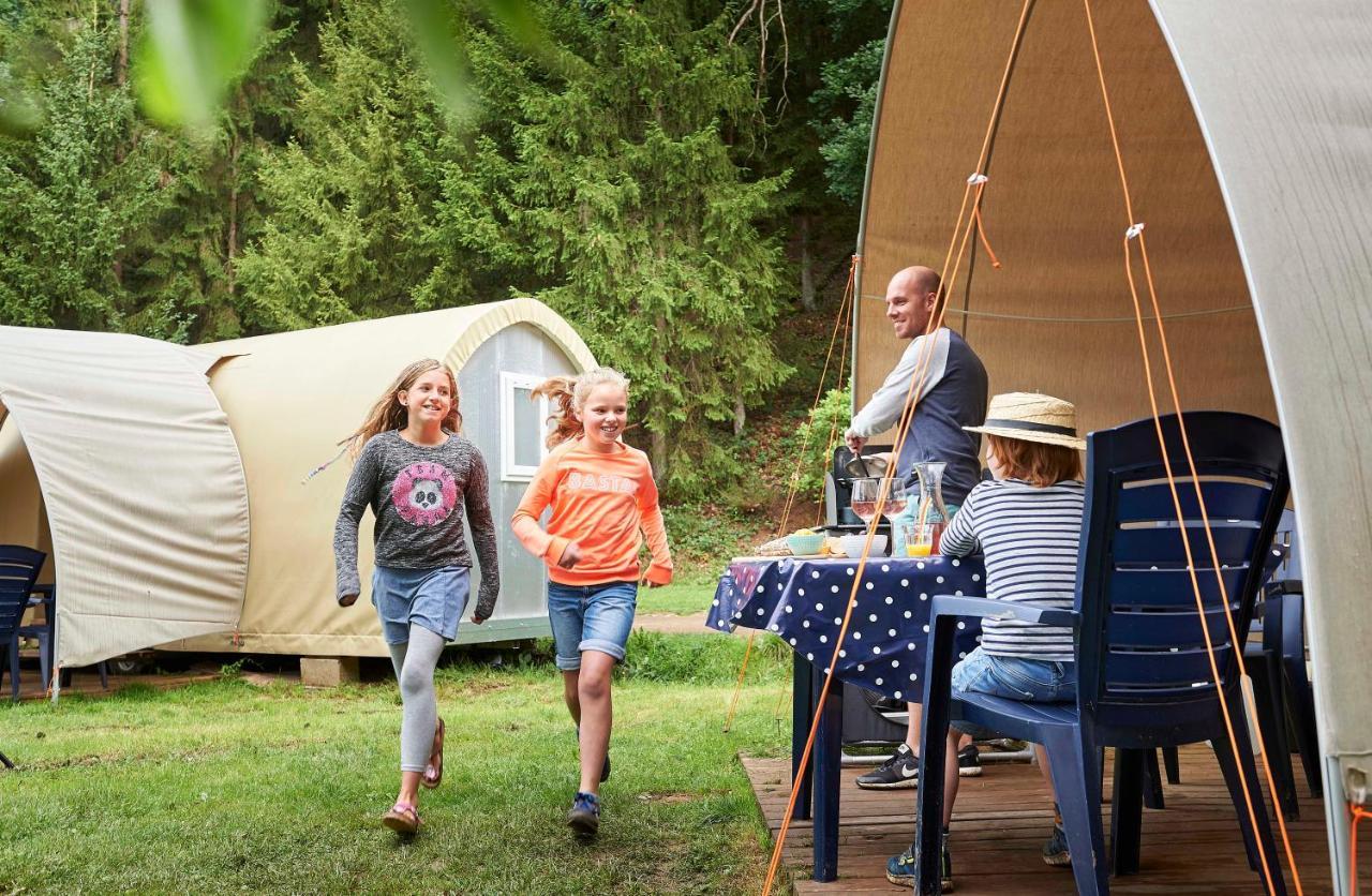 Camping Aux Rives Du Soleil Понт-де-Во Екстериор снимка