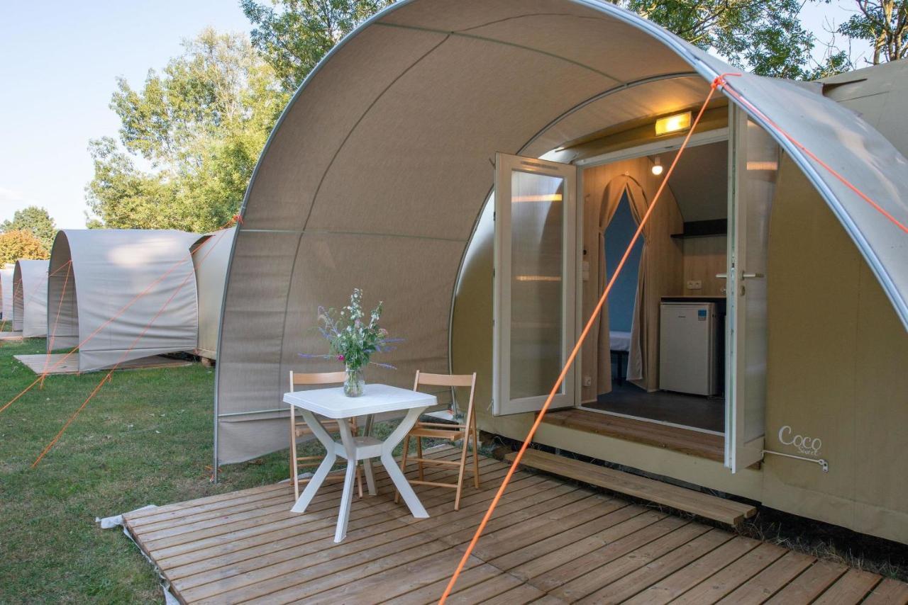 Camping Aux Rives Du Soleil Понт-де-Во Екстериор снимка