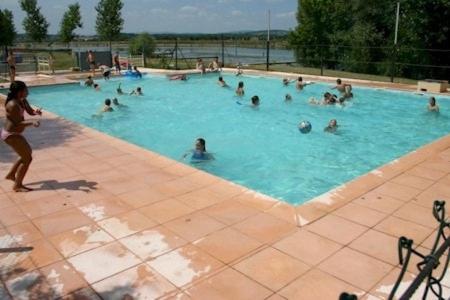 Camping Aux Rives Du Soleil Понт-де-Во Екстериор снимка